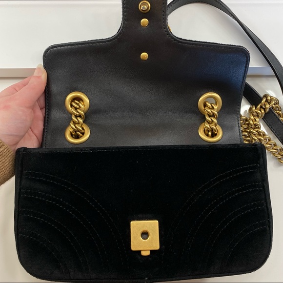 ‼️SOLD‼️ Gucci GG Marmont matelassé velvet mini bag - Picture 6 of 9